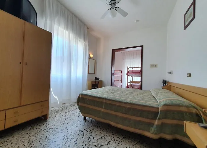 Hotel Moresco - Piscina Village