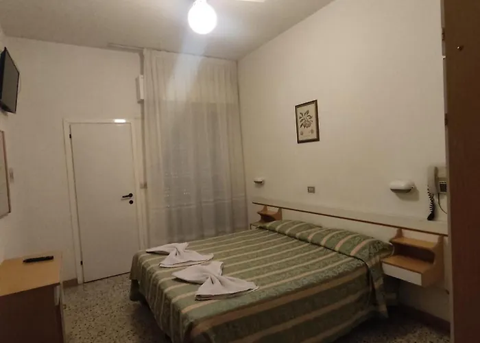 Moresco - Piscina Village Hotel 2*