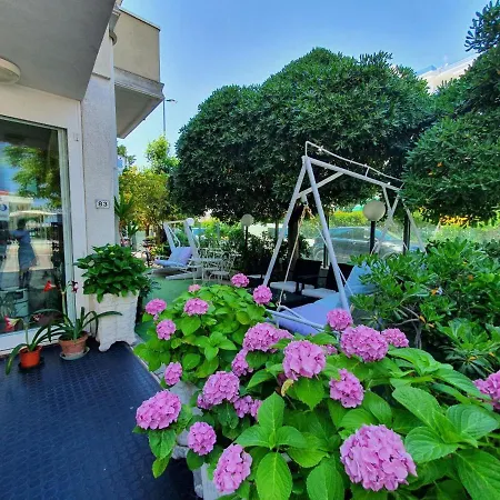 Moresco - Piscina Village Hotel Riccione