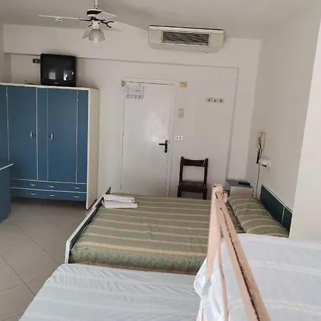 酒店 Moresco - Piscina Village 里乔内