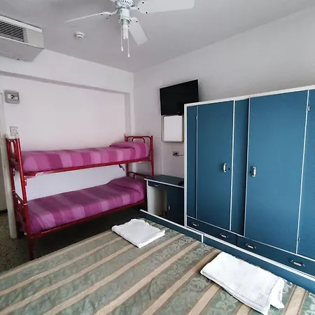 Moresco - Piscina Village 2* 里乔内