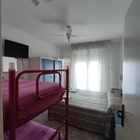 Moresco - Piscina Village 酒店