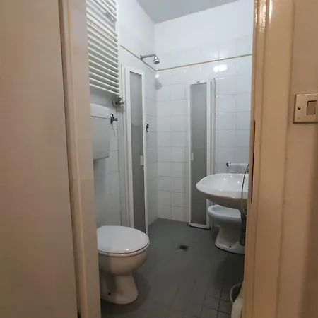 Moresco - Piscina Village 호텔