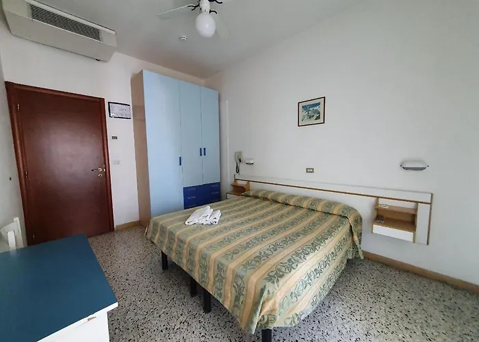Moresco - Piscina Village 里乔内