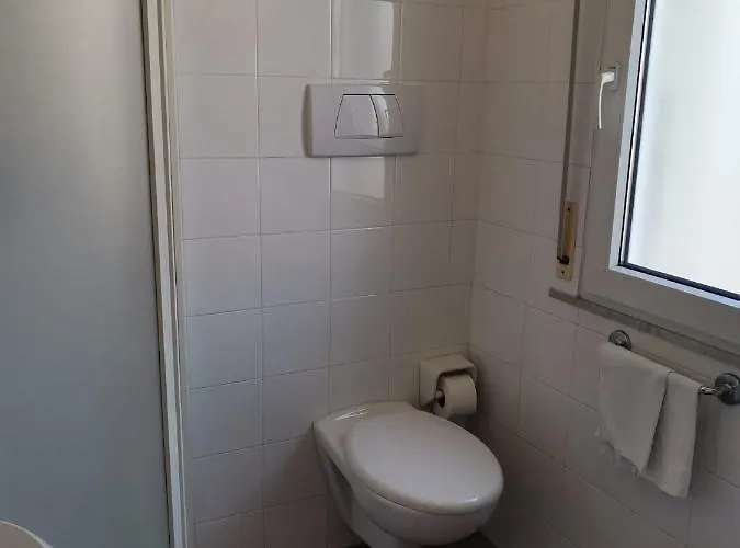 Moresco - Piscina Village Hotel 2*