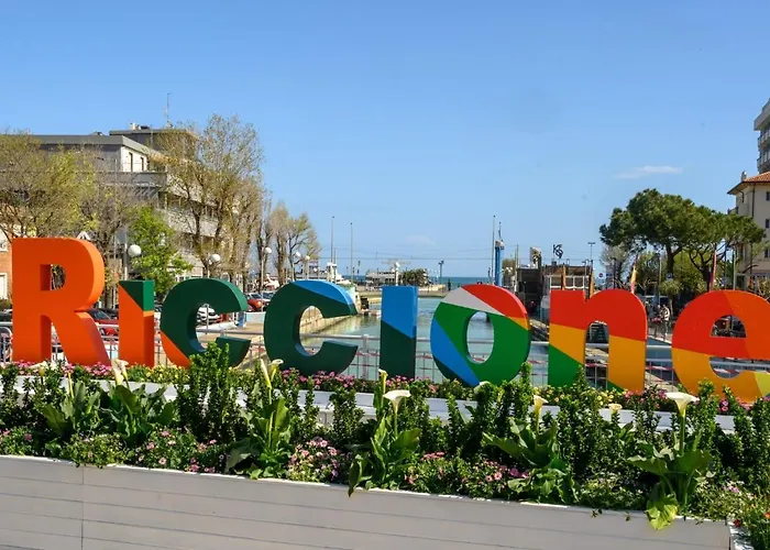 Hotel Moresco - Piscina Village Riccione