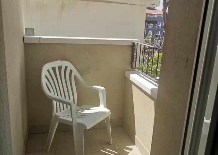 Moresco - Piscina Village Hotel Riccione