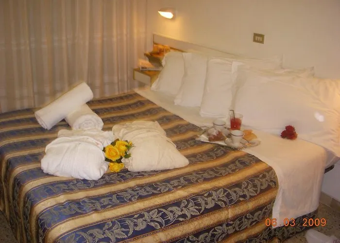 Hotel Moresco - Piscina Village Riccione