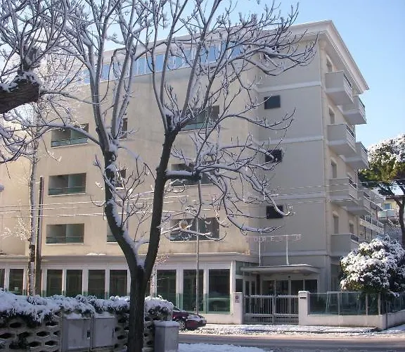 Moresco - Piscina Village Hotel 2*