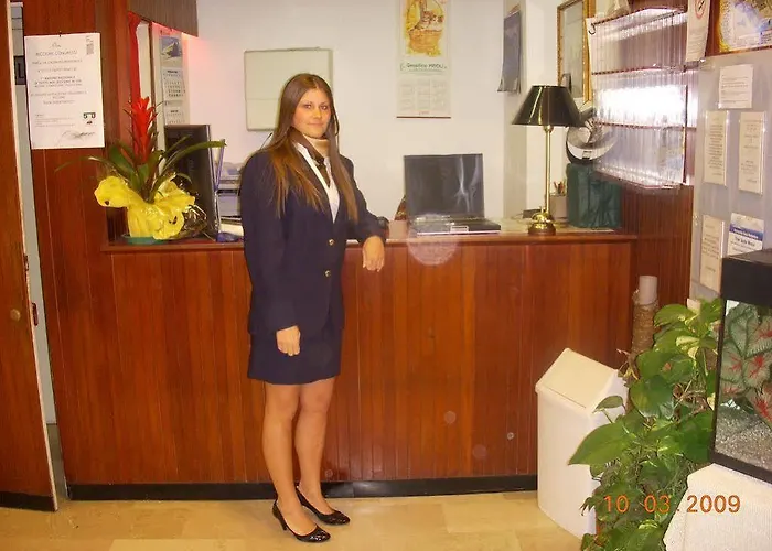 Moresco - Piscina Village Hotel